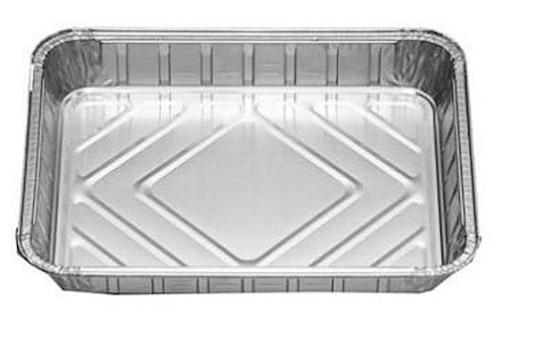 Eine Aluform auf weißem Grund