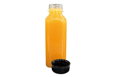 PET Flasche mit 500ml Fassungsvermögen und schwarzem Deckel