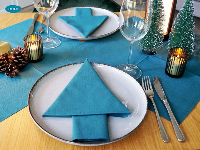 Servietten Faltanleitung Weihnachtsbaum