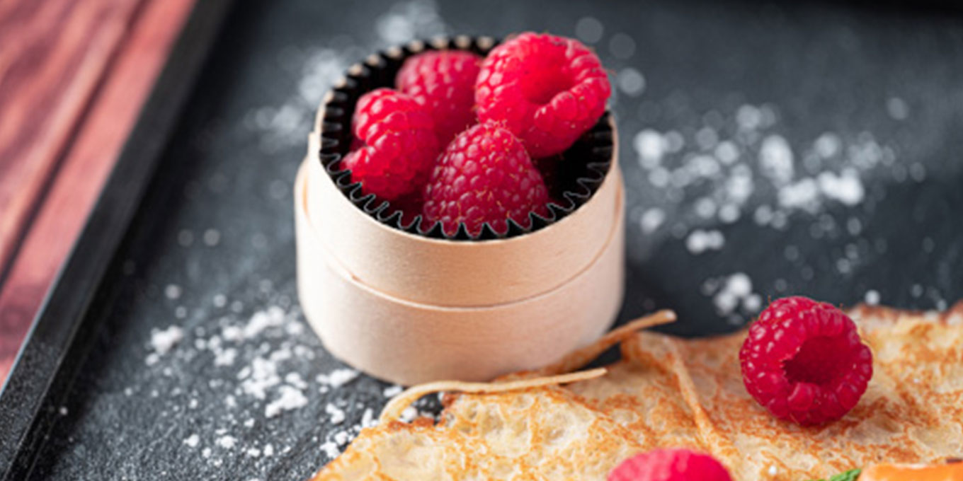 Holzbox mit Dessert präsentation